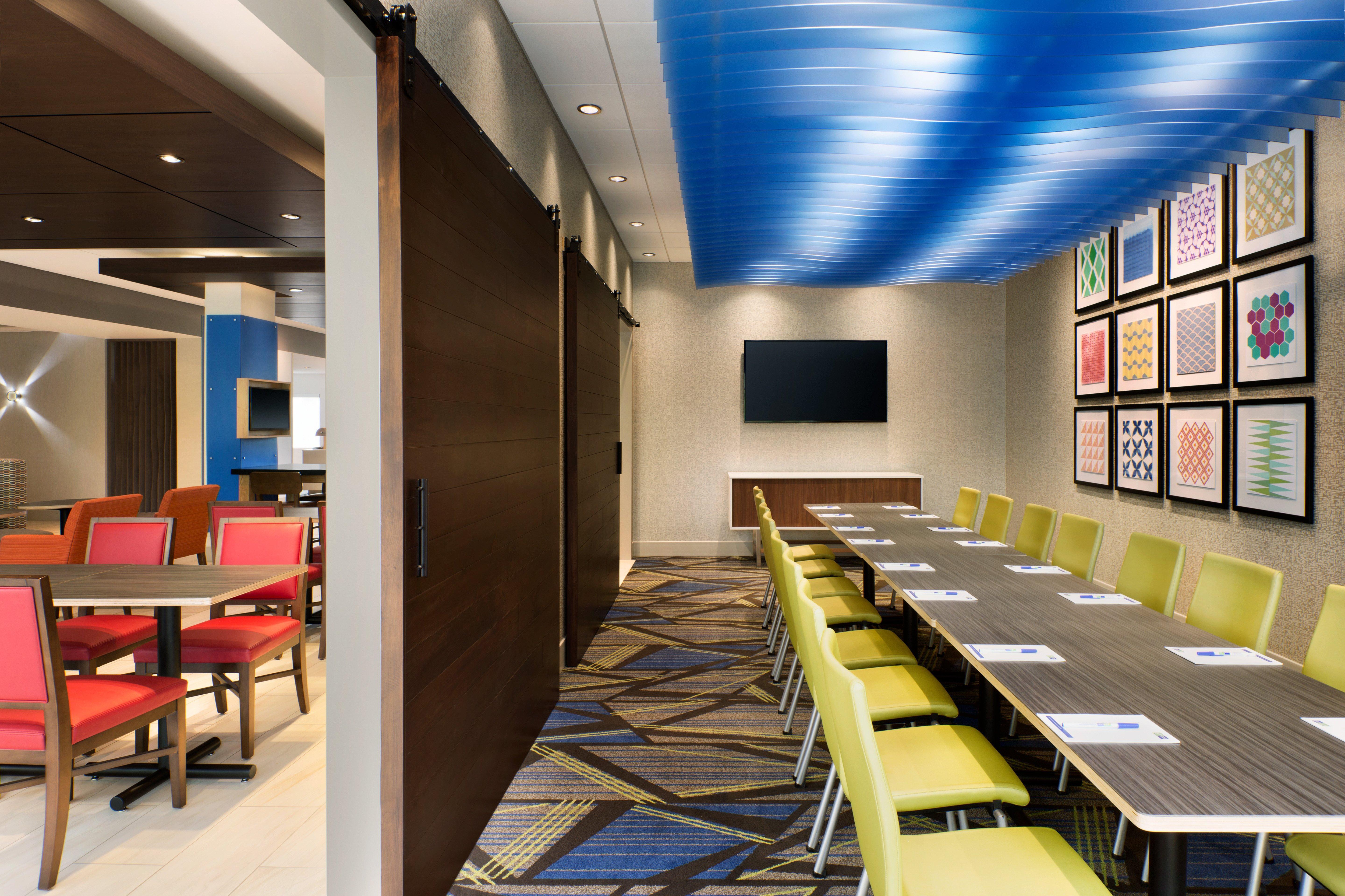 Holiday Inn Express & Suites - Middletown By Ihg Экстерьер фото